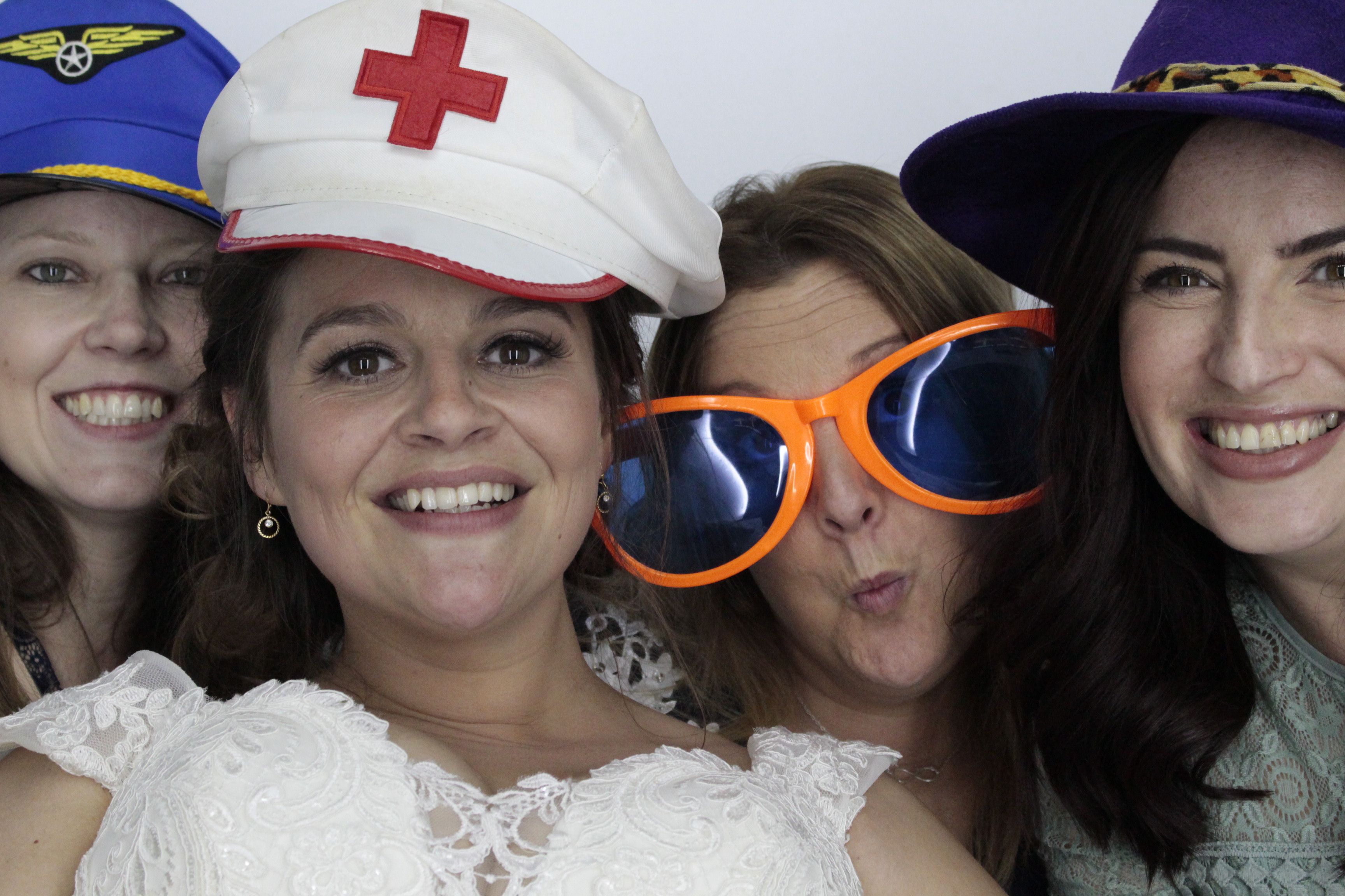 Jon and Sarah’s Wedding | View more photos from the event at gallery.myphotoboothexperience.co.uk/u/MyPhotoBoothExperienceLtd/Jon-and-Sarah’s-Wedding